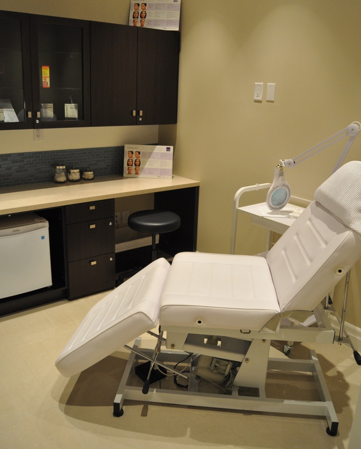 image of the treatment room at DermaSpa