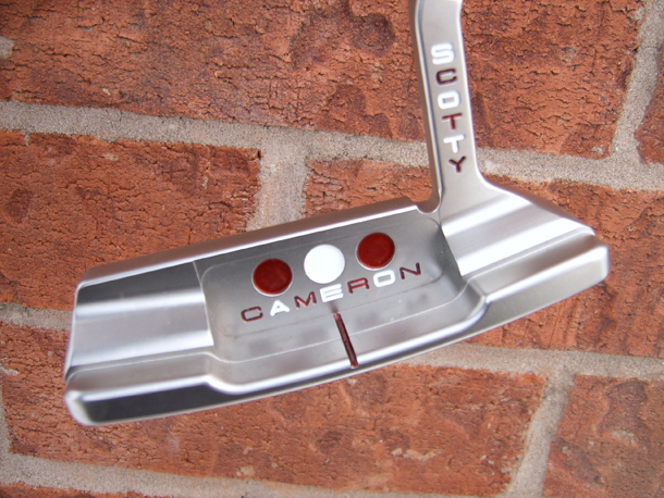 inage of a custom paint job on a scotty cameron putter